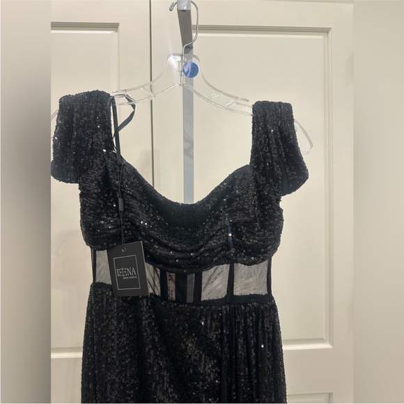 Ieena Mac Duggal 11665 Black Off-Shoulder Sequined Corset Gown with Slit Sz 2 - Picture 7 of 8